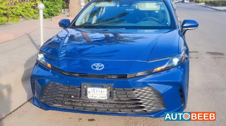 Toyota Camry 2025