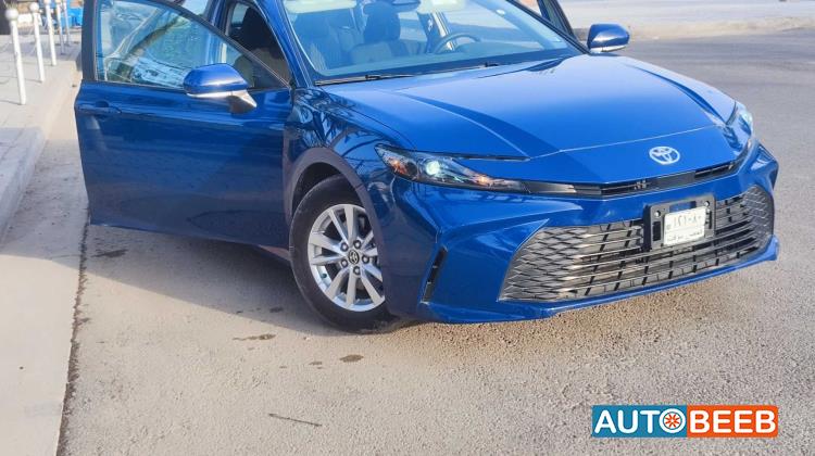 Toyota Camry 2025