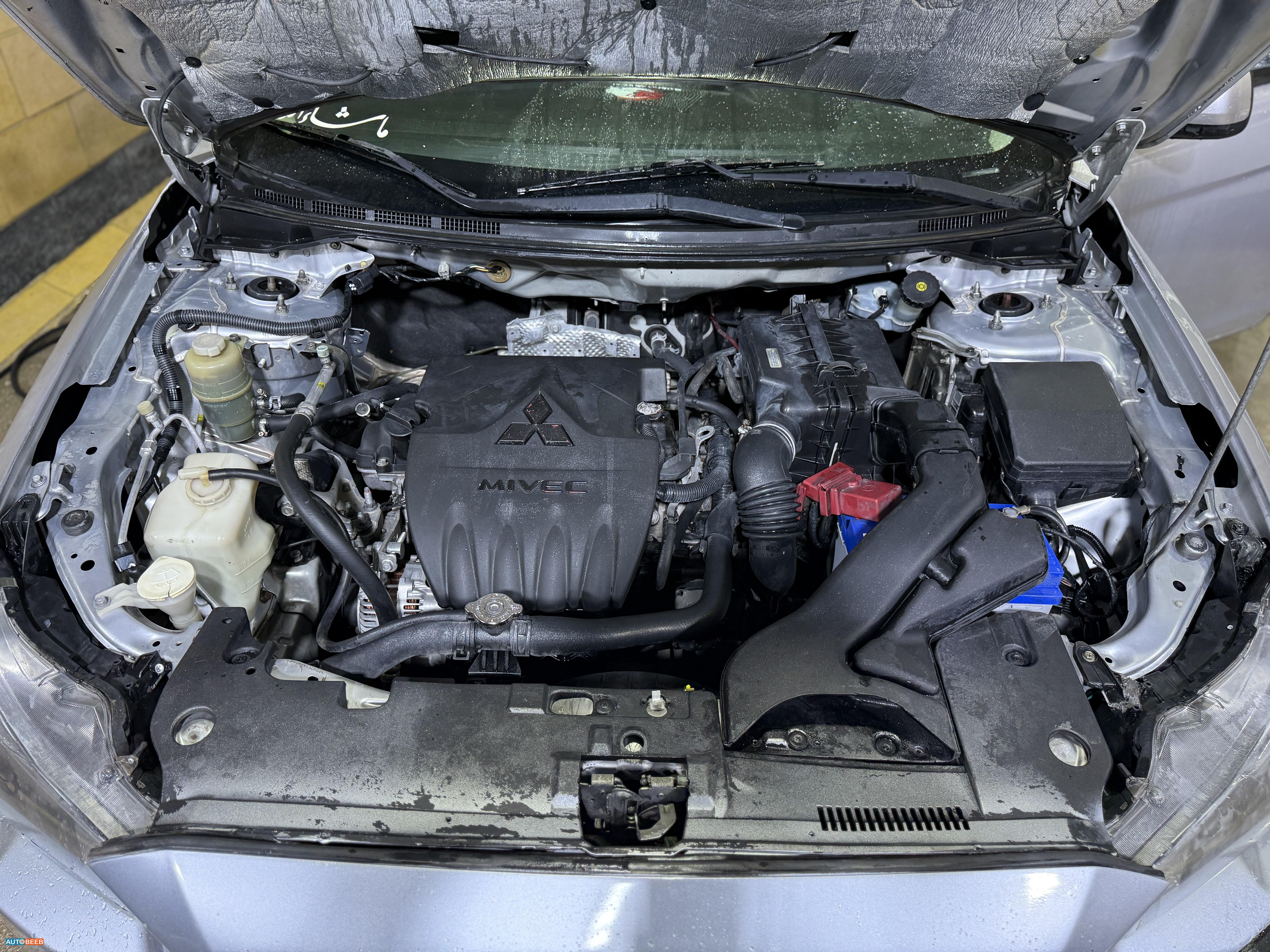 ميتسوبيشي لانسر 2013