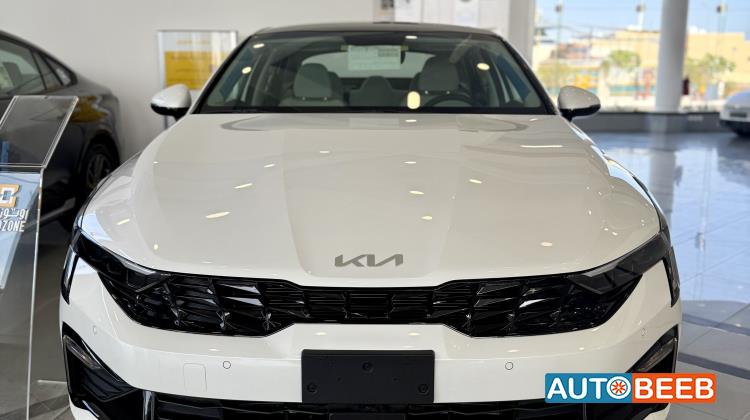كيا K5 2025