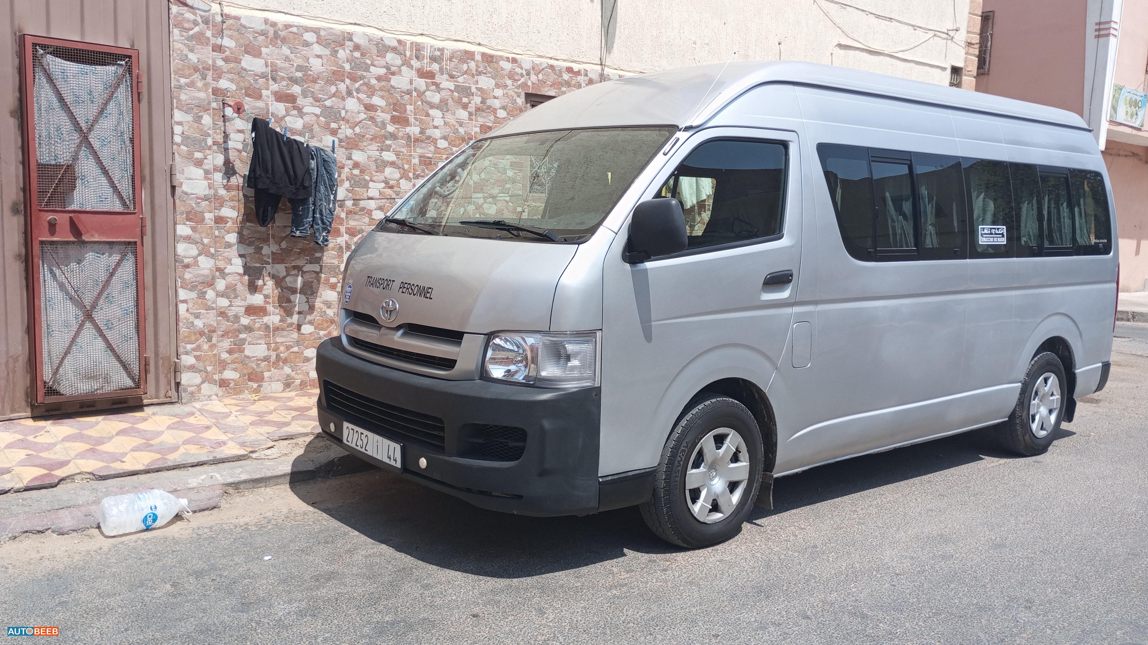 ميني باص تويوتا 2007