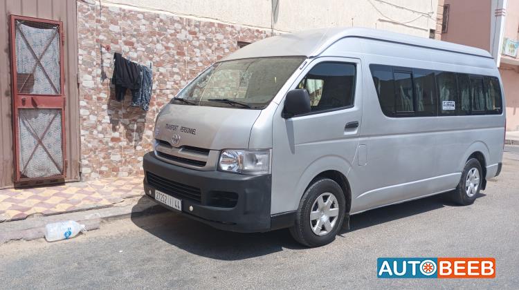 ميني باص تويوتا 2007