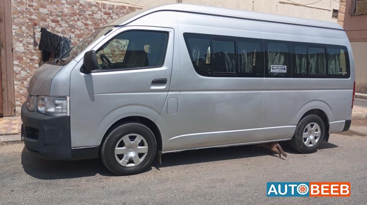 ميني باص تويوتا 2007