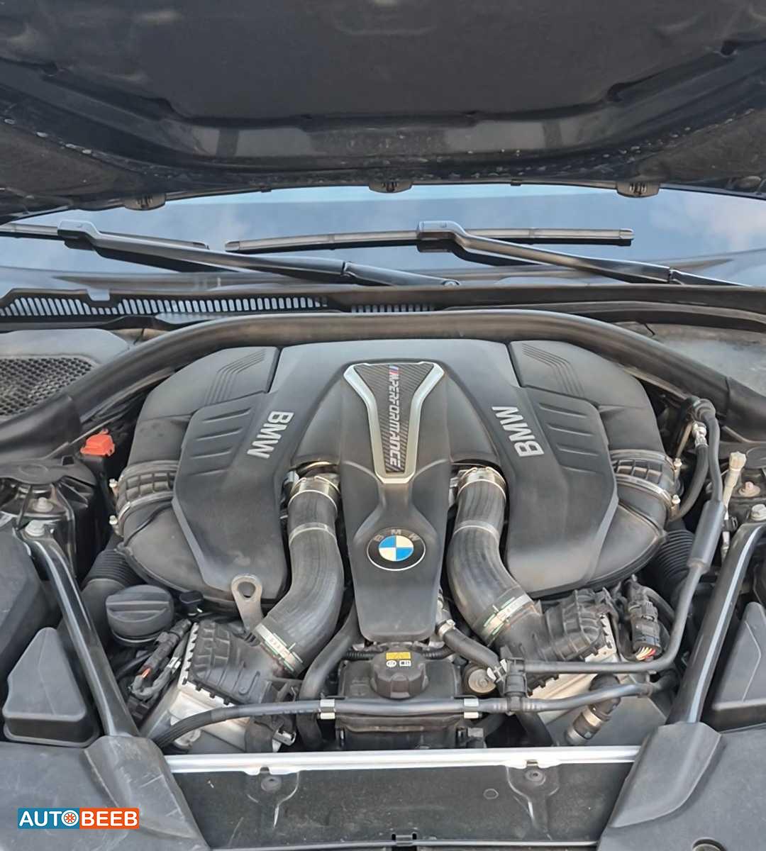 بي ام دبليو 550 2017