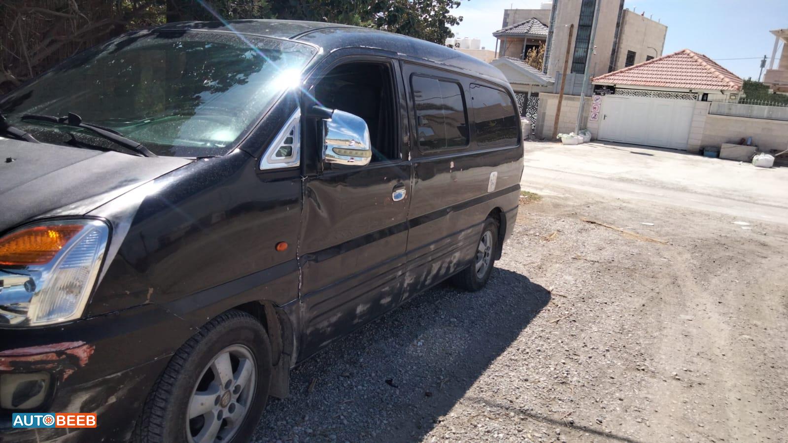 ميني باص هيونداي 2006