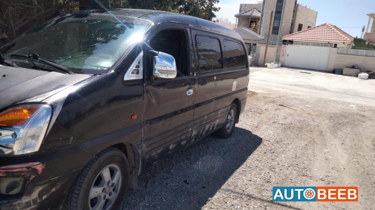 ميني باص هيونداي 2006