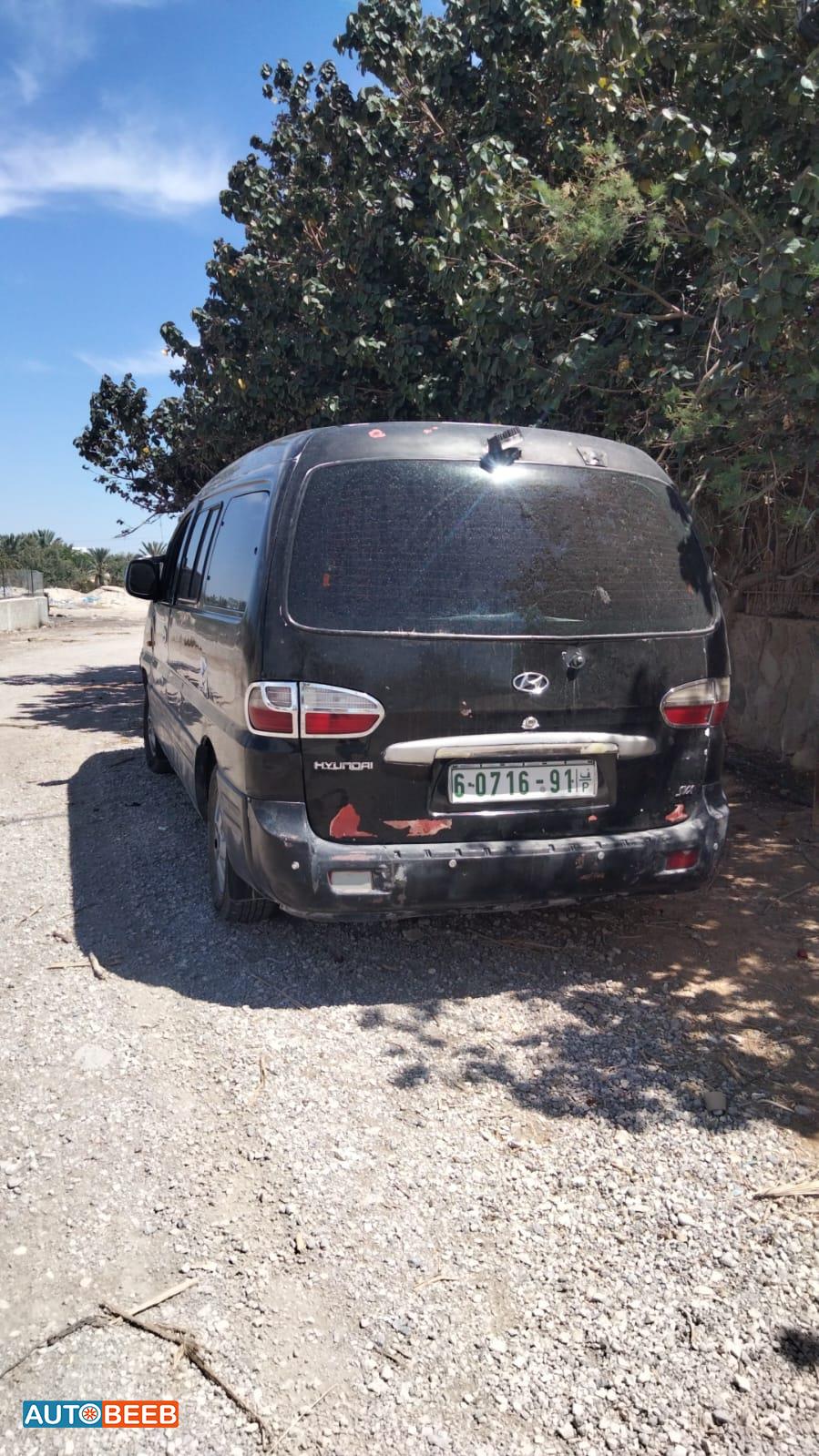 ميني باص هيونداي 2006