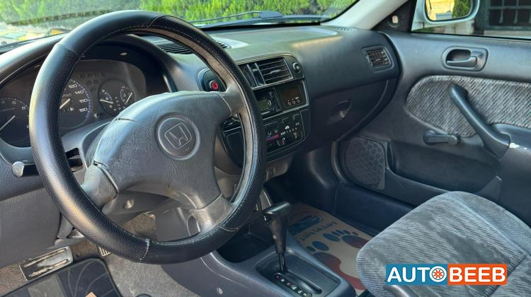 هوندا سيفيك 2000