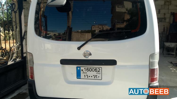 ميني فان نيسان 2008