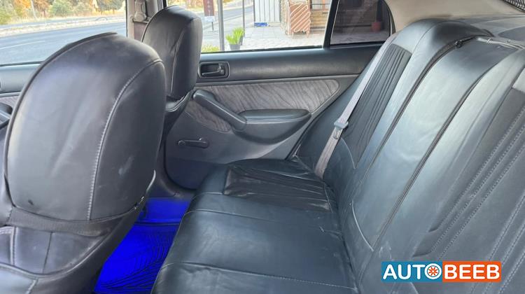 هوندا سيفيك 2002