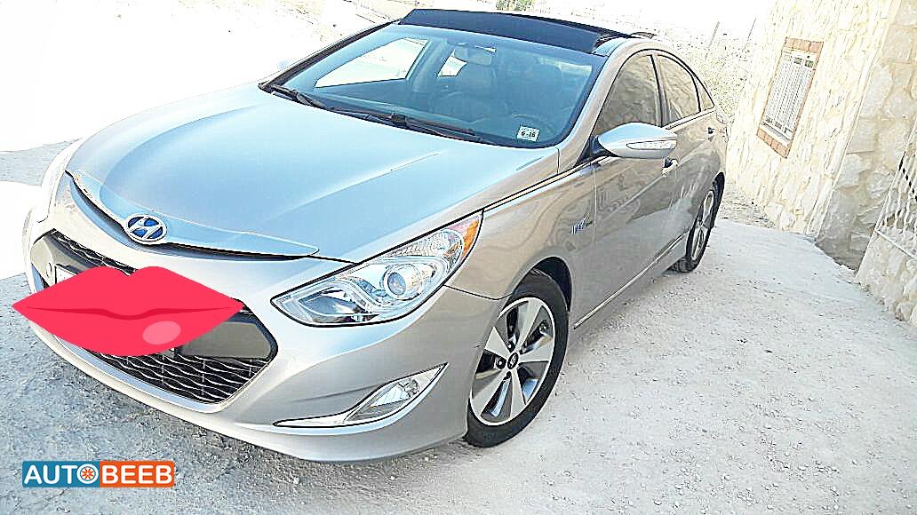 Hyundai Sonata 2011
