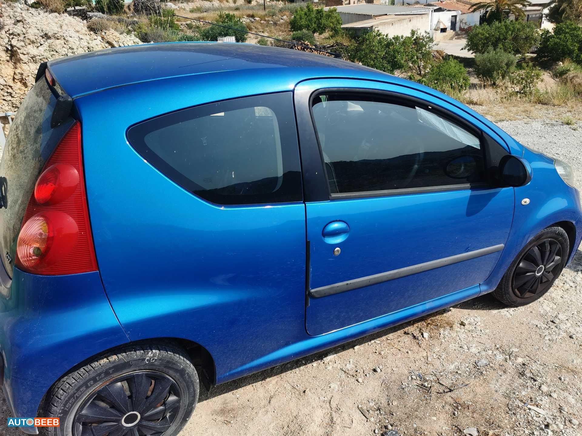 Peugeot 107 2010