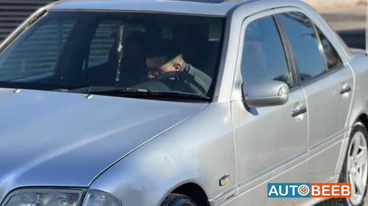 Mercedes Benz C200 1994