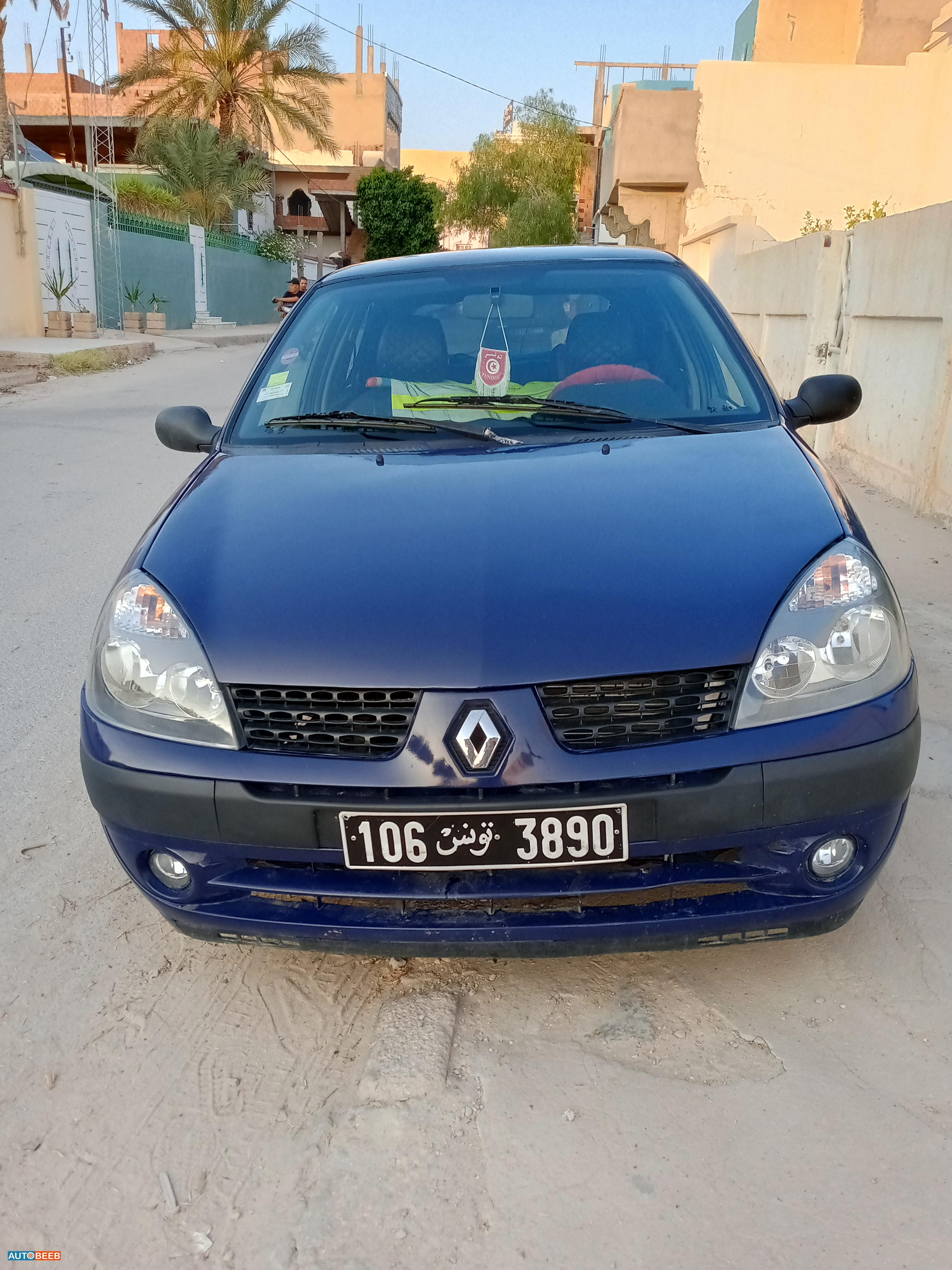 رينو كليو 2002