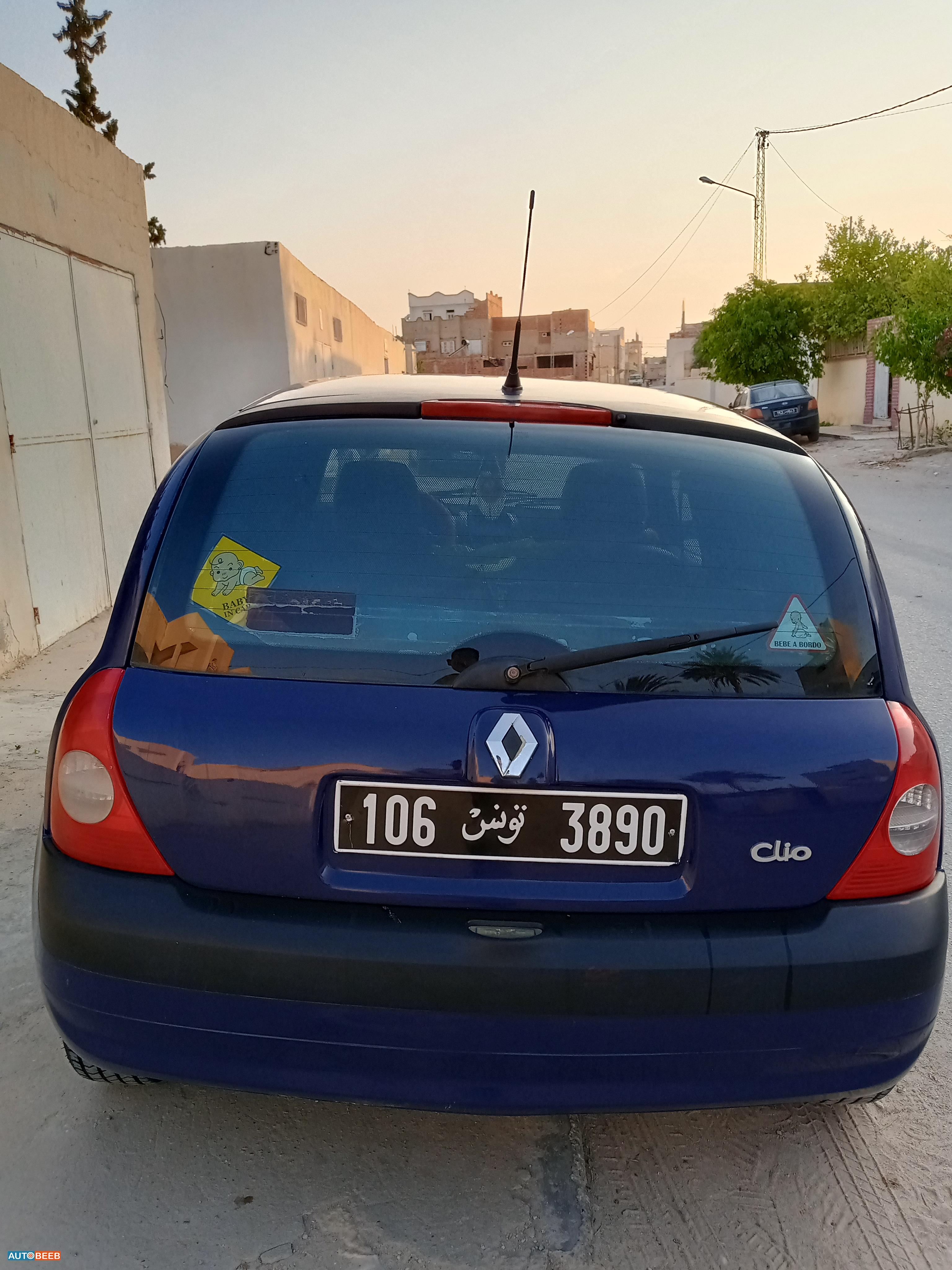 رينو كليو 2002