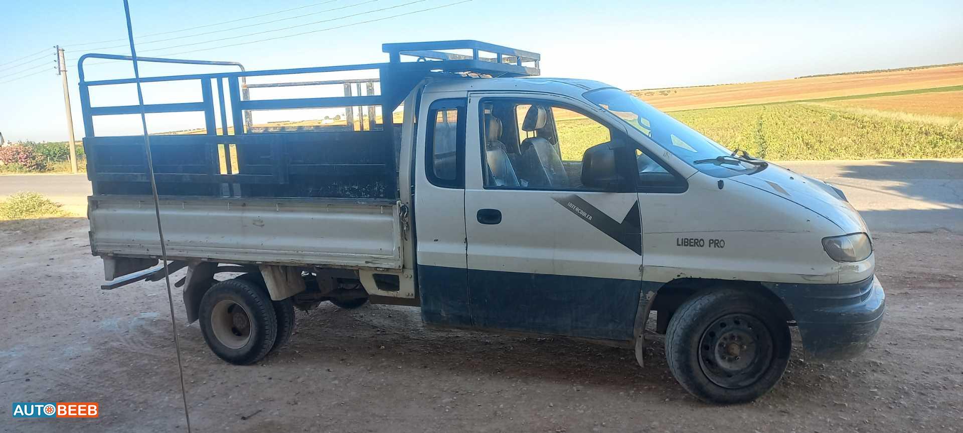 Minivan Hyundai 2004