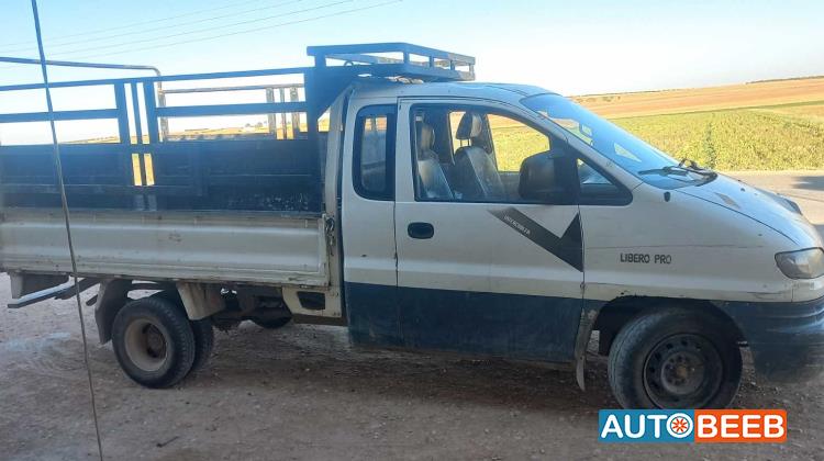 Minivan Hyundai 2004