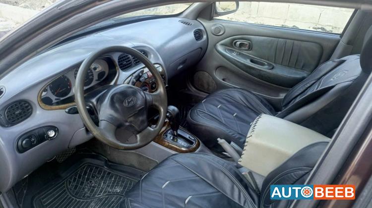Hyundai Avante 1998