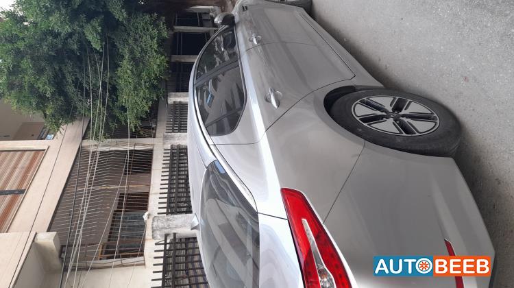 كيا اوبتيما 2012