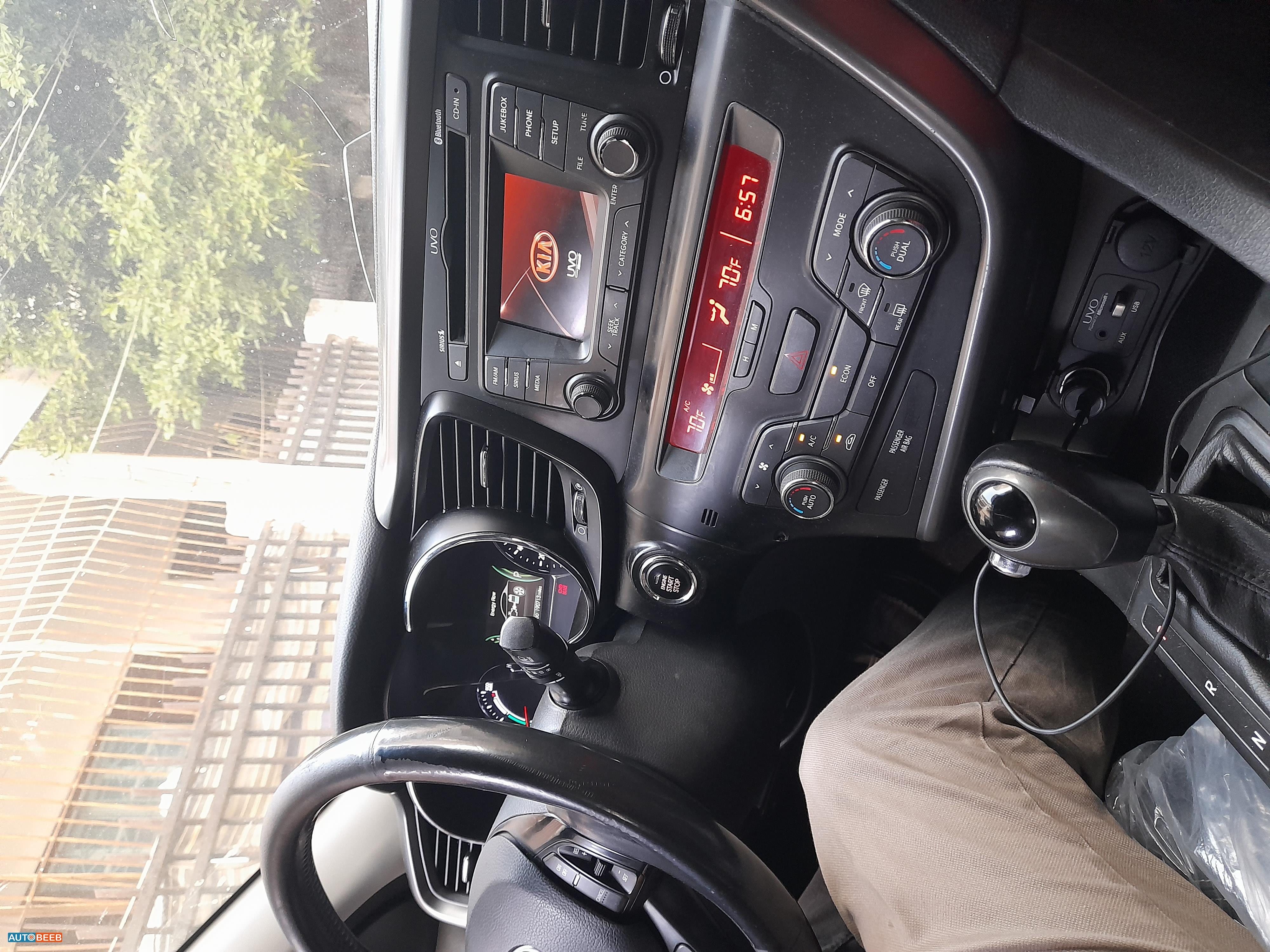 كيا اوبتيما 2012