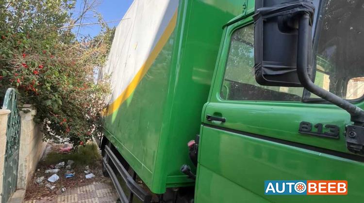 Box Mercedes Benz 1983