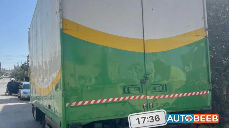 Box Mercedes Benz 1983