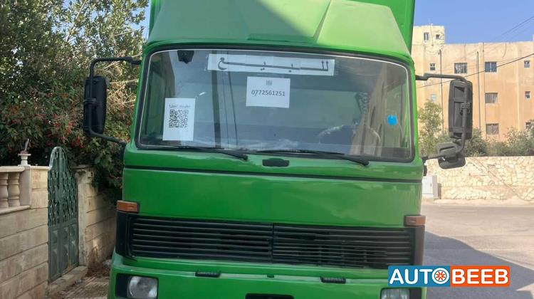 Box Mercedes Benz 1983