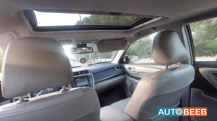 تويوتا كامري 2017