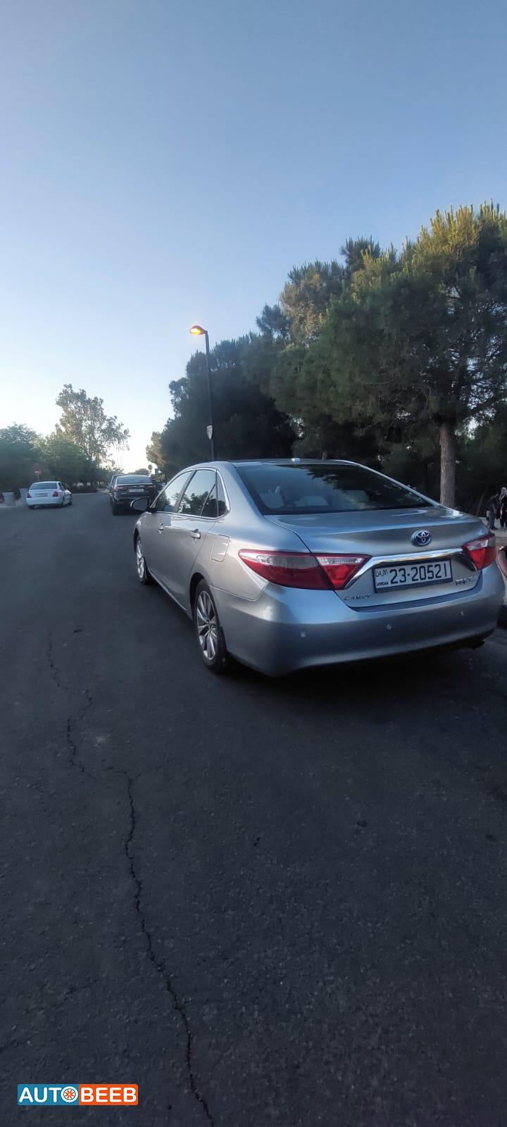 تويوتا كامري 2017