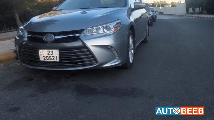 تويوتا كامري 2017