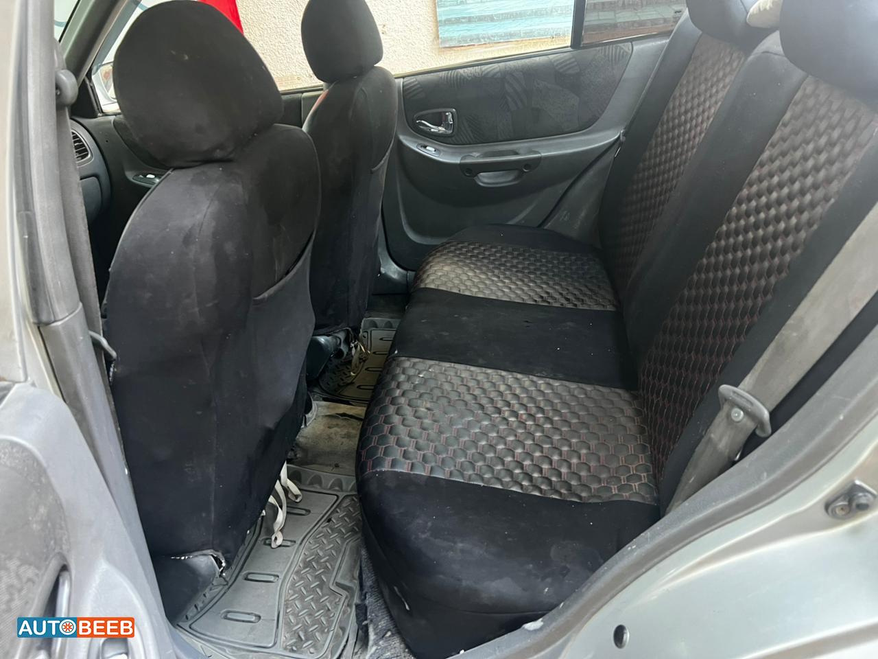 هيونداي فيرنا 1999