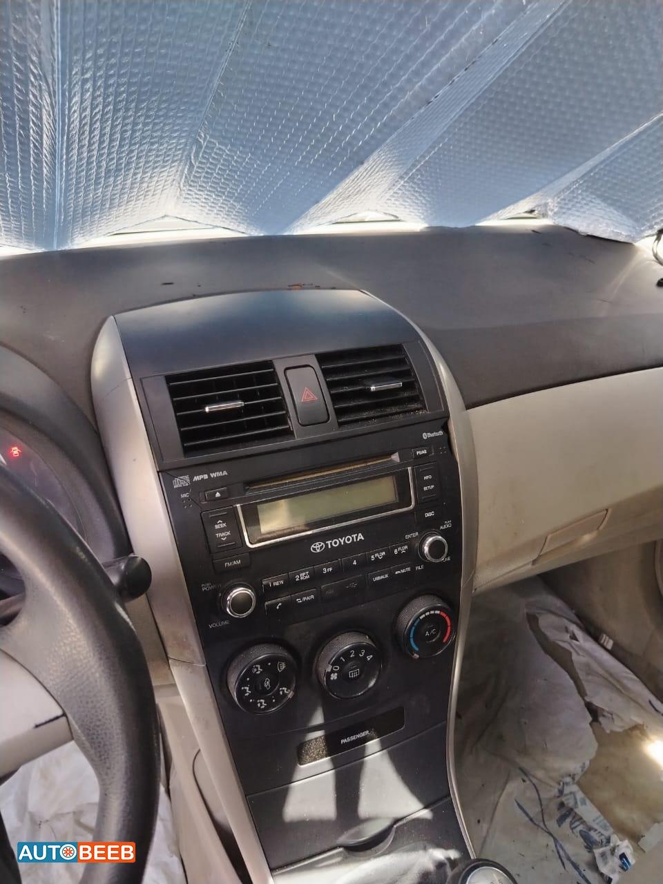 تويوتا كورولا 2012