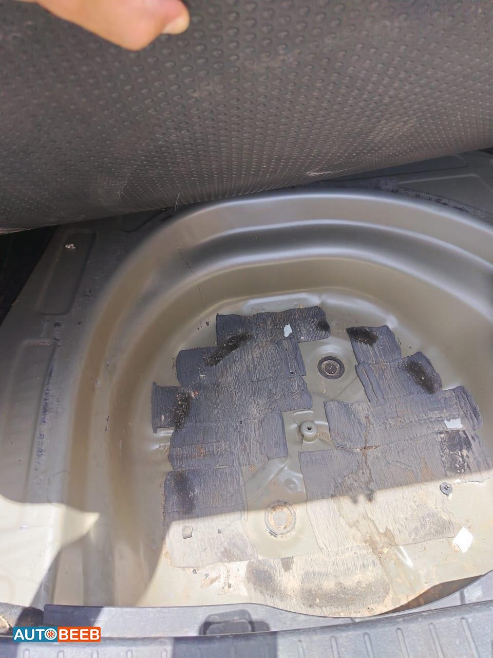 تويوتا كورولا 2012