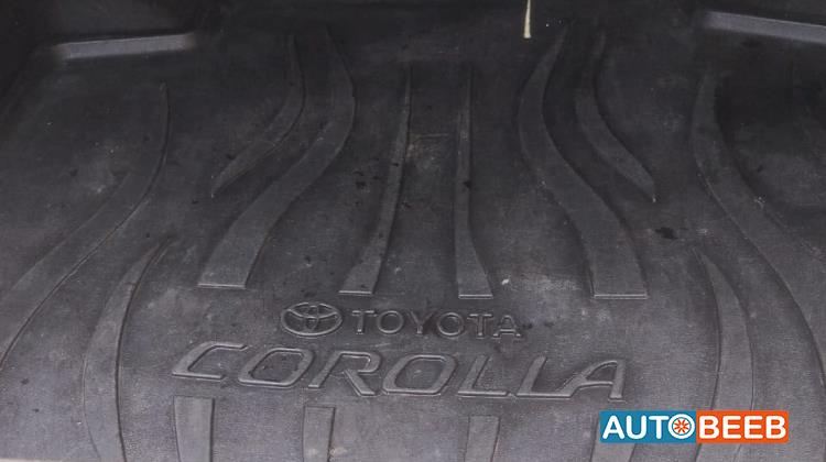 تويوتا كورولا 2012