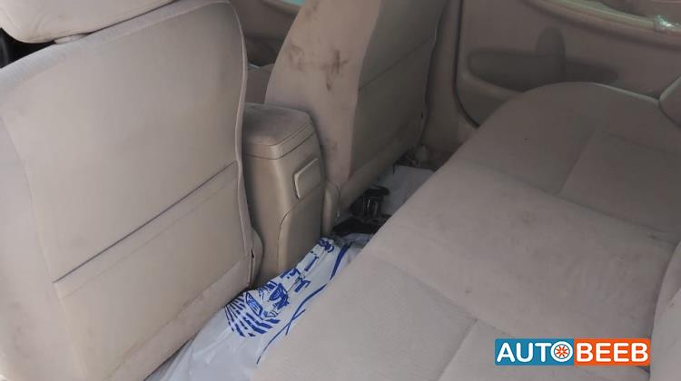 تويوتا كورولا 2012