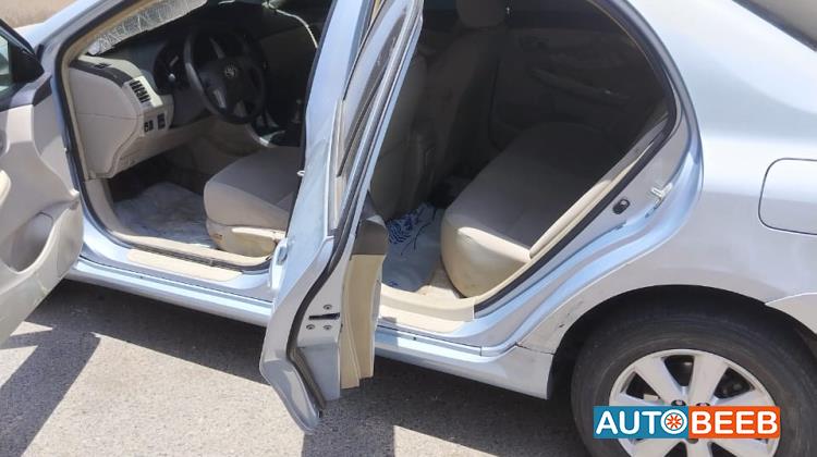 تويوتا كورولا 2012