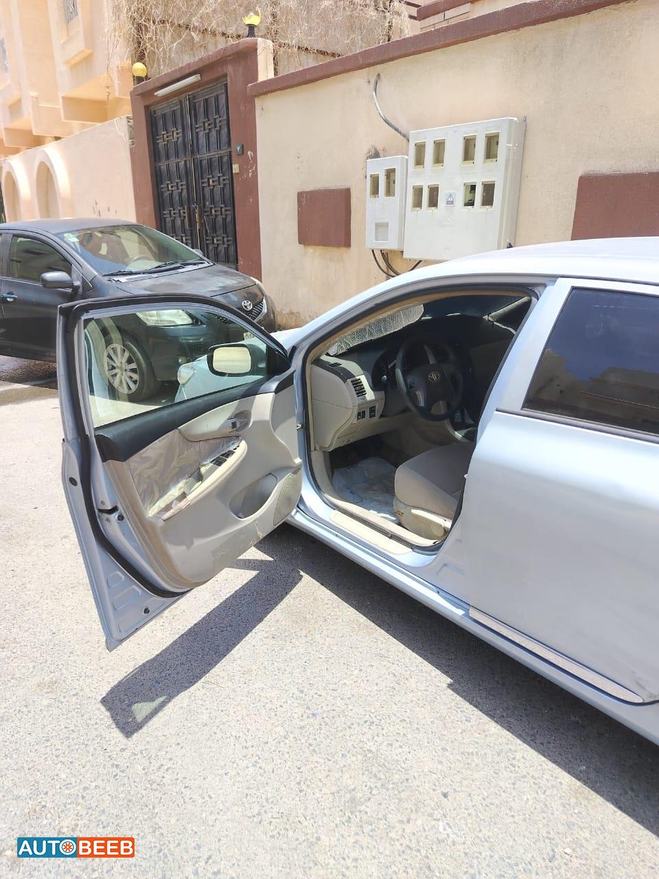 تويوتا كورولا 2012