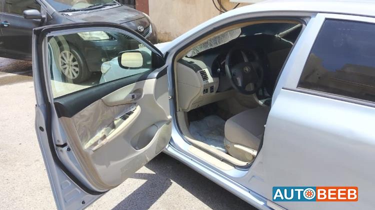 تويوتا كورولا 2012