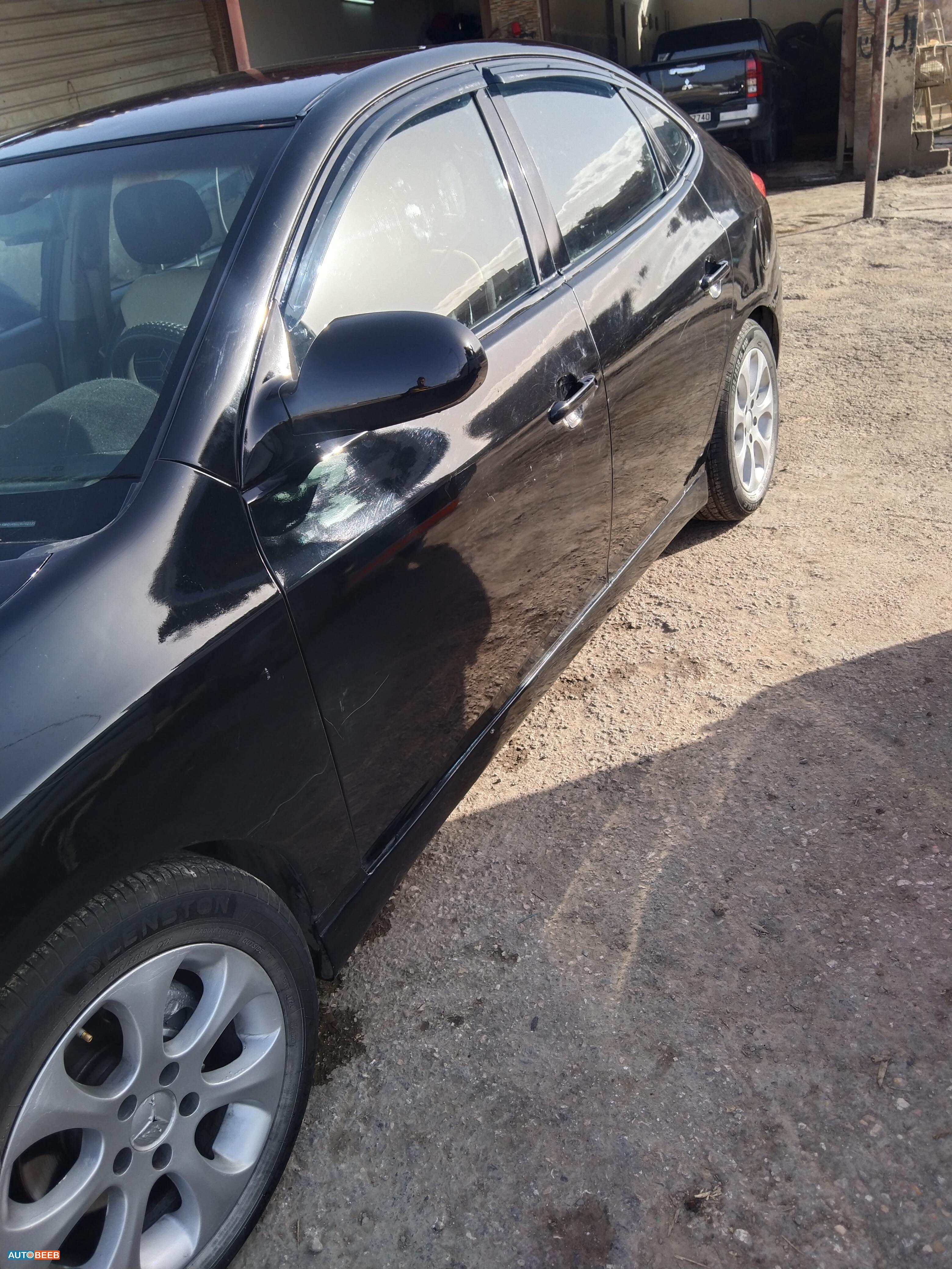 هيونداي النترا 2009