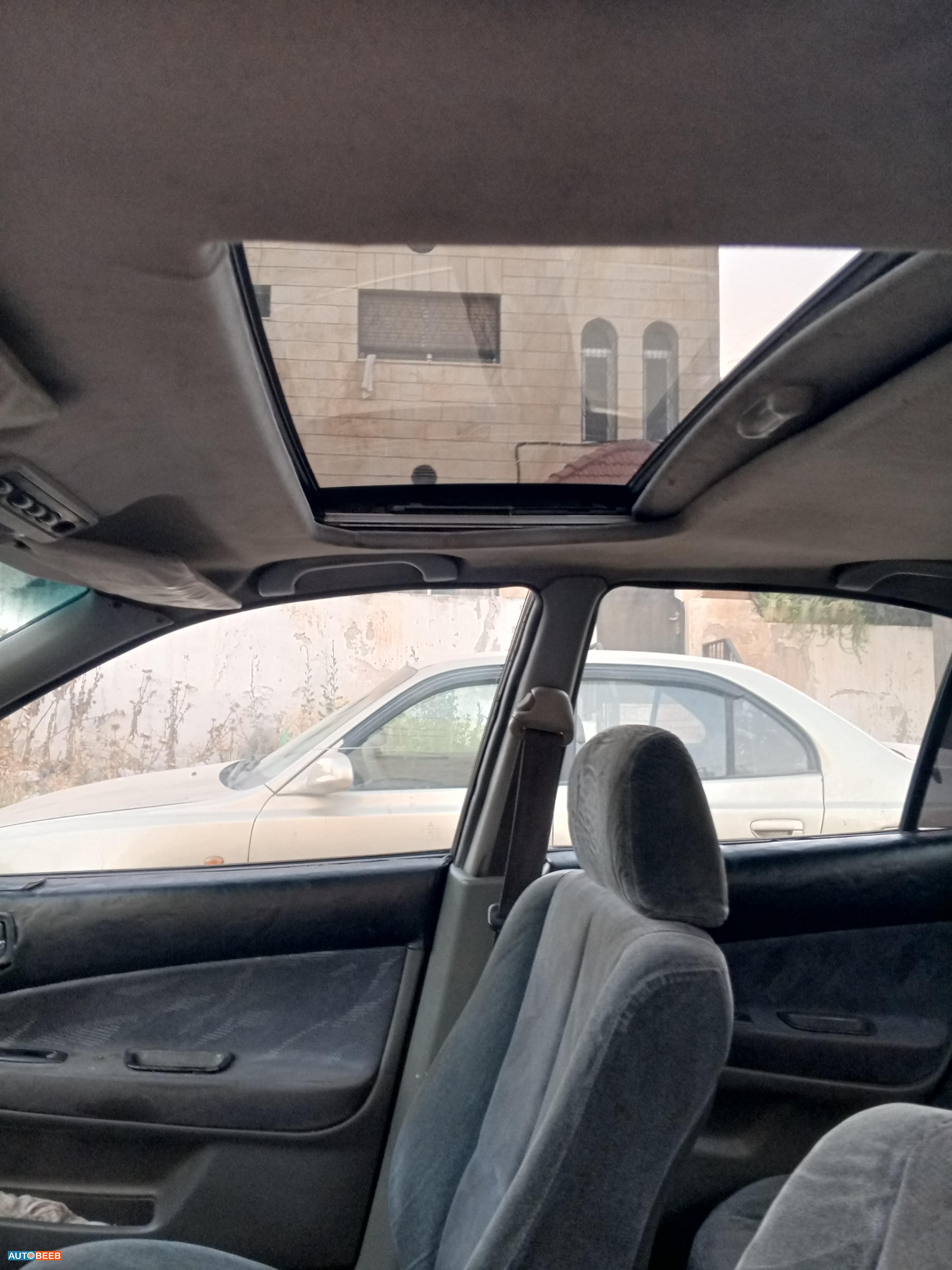 Mitsubishi Galant 1998