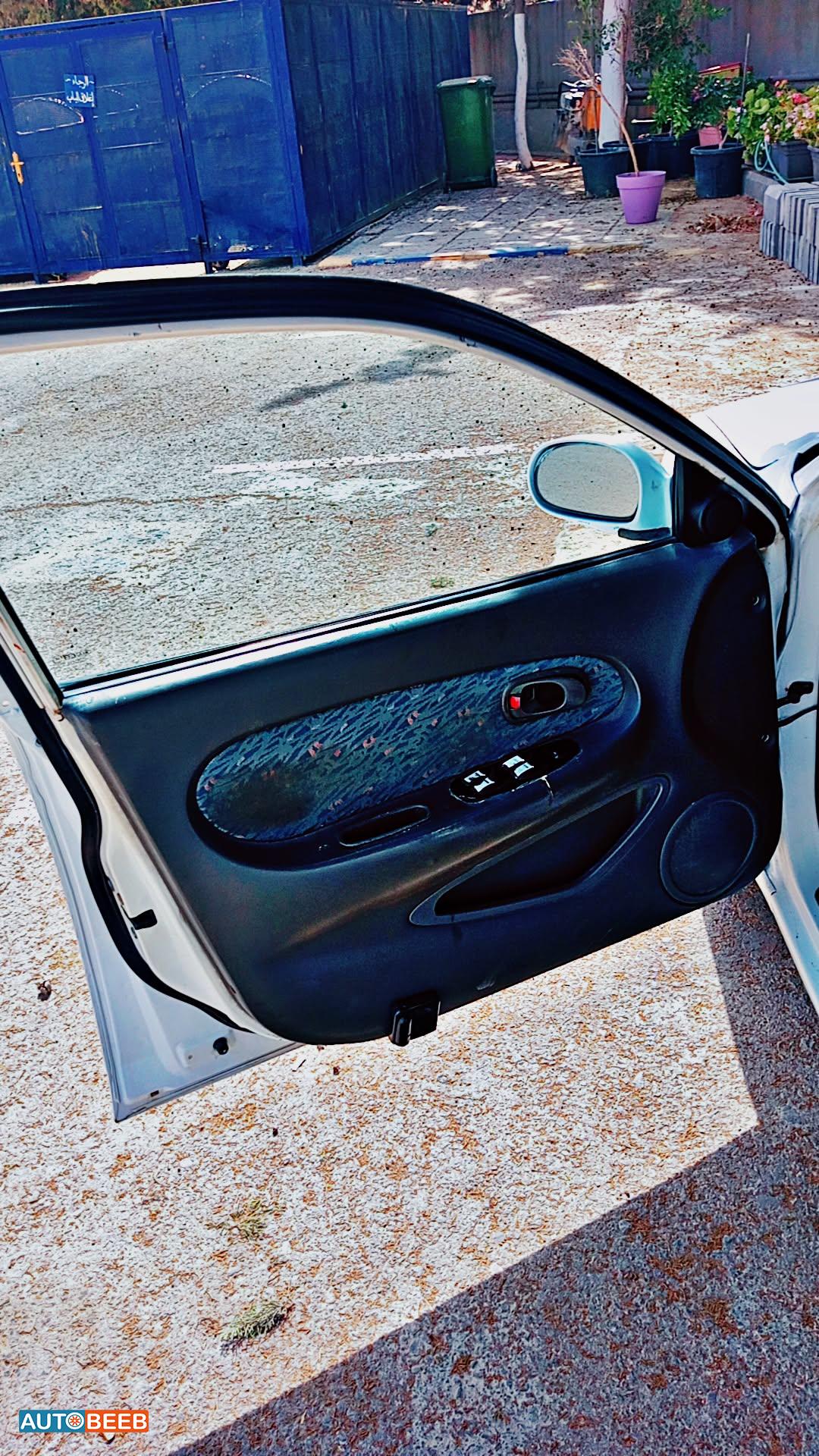 كيا سيفيا 2000