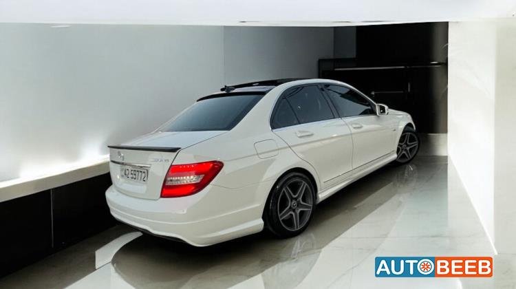 مرسيدس بنز C200 2009