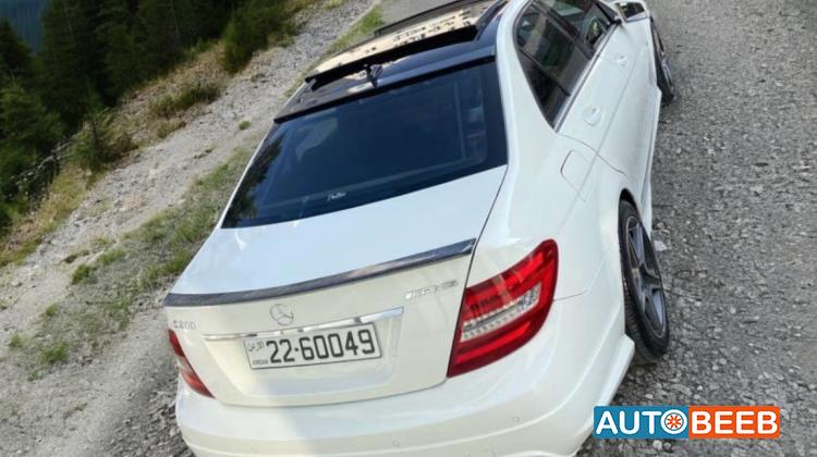 مرسيدس بنز C200 2009