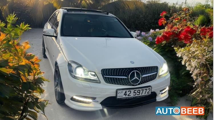 مرسيدس بنز C200 2009