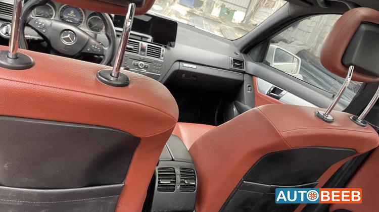 مرسيدس بنز C200 2009