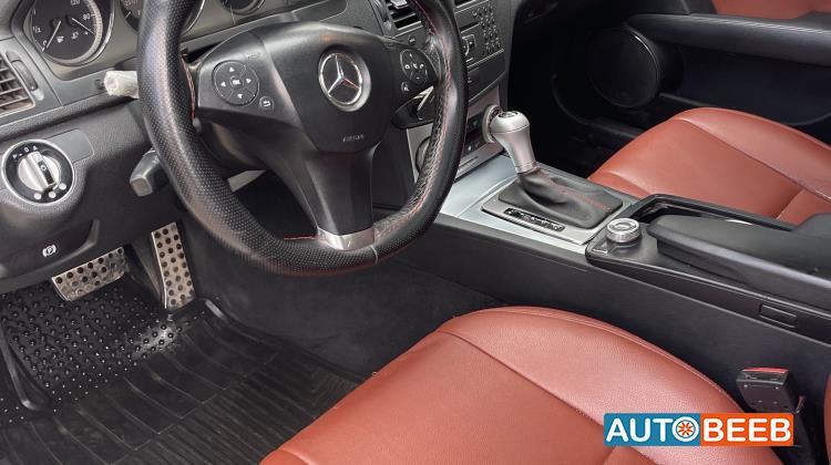 مرسيدس بنز C200 2009