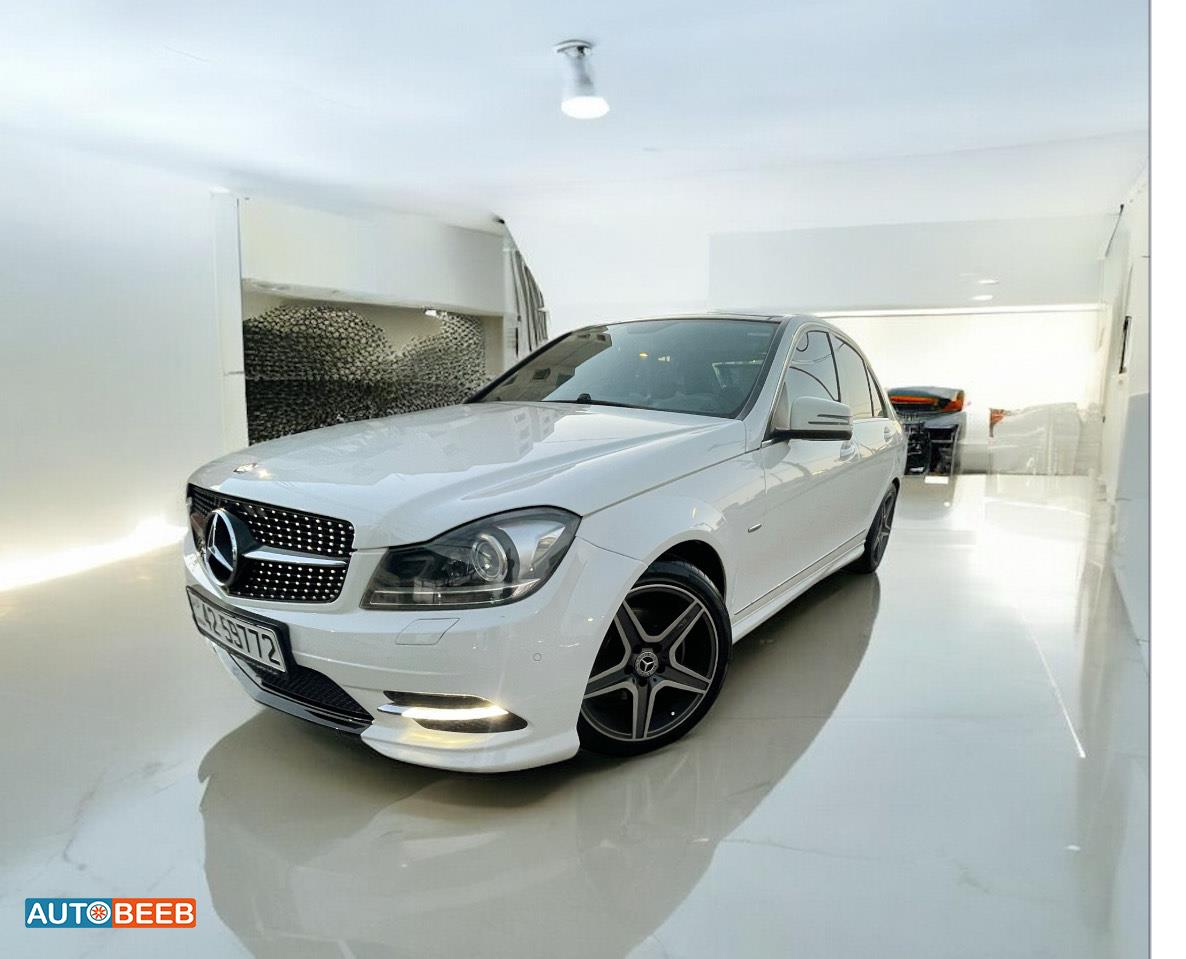 مرسيدس بنز C200 2009