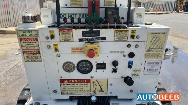 رافعة مجنزرة  2016