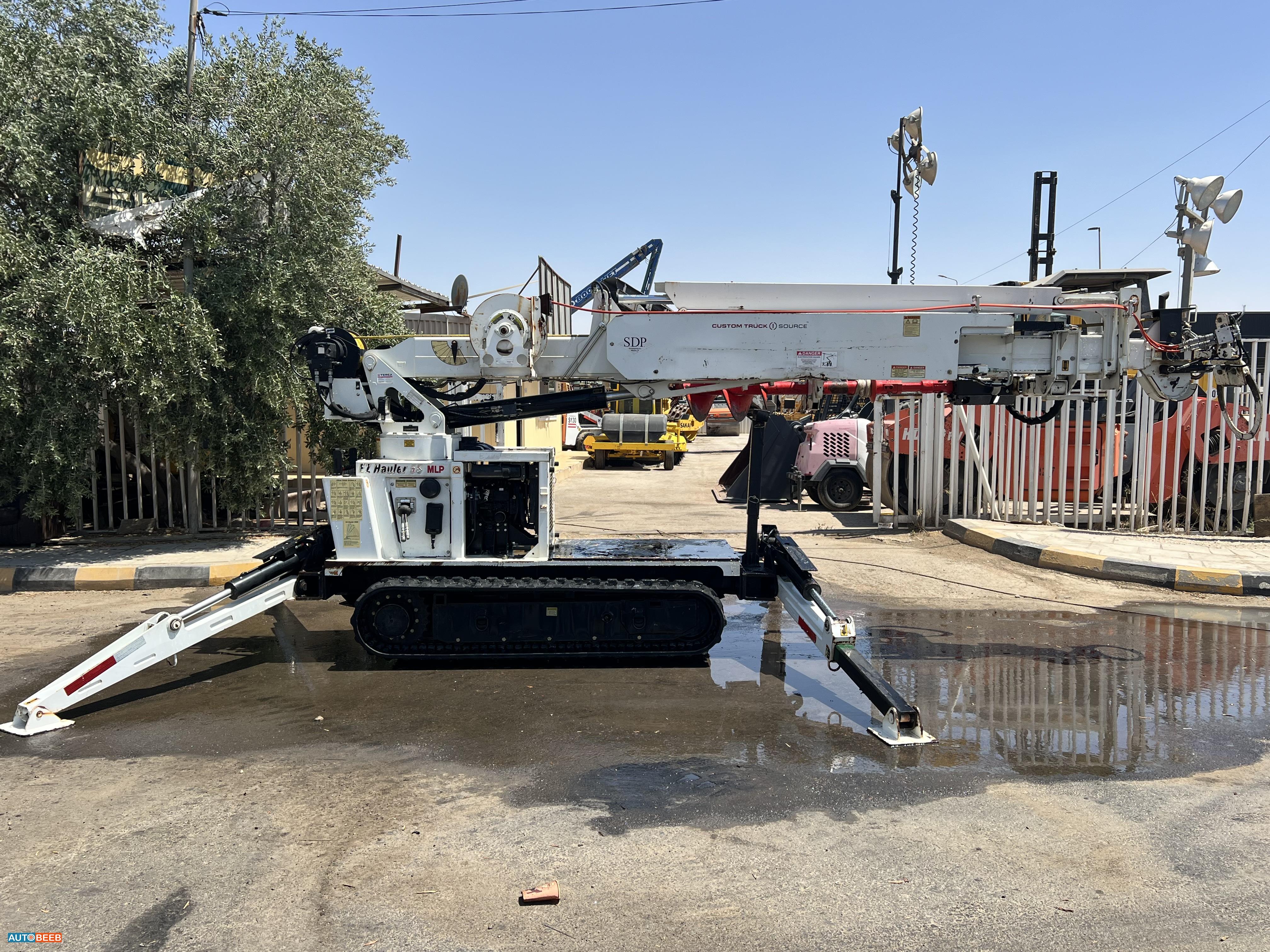 رافعة مجنزرة  2016