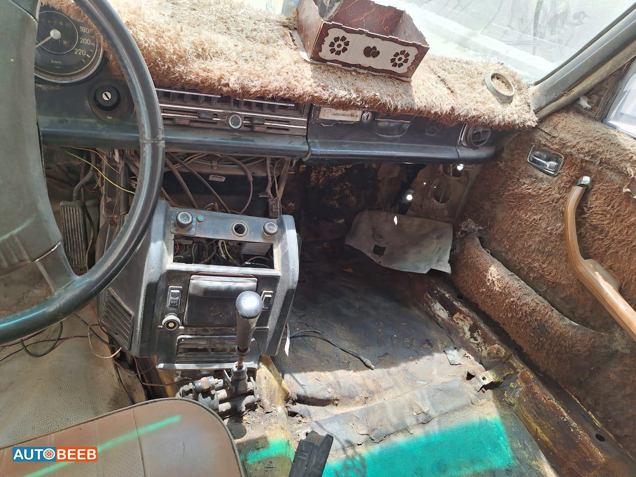 Mercedes Benz E200 1975